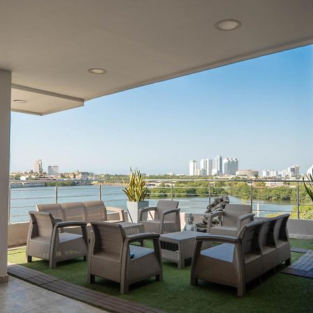 Bahia 79 Apartasuites Cerca al Centro Cartagena Bagian luar foto