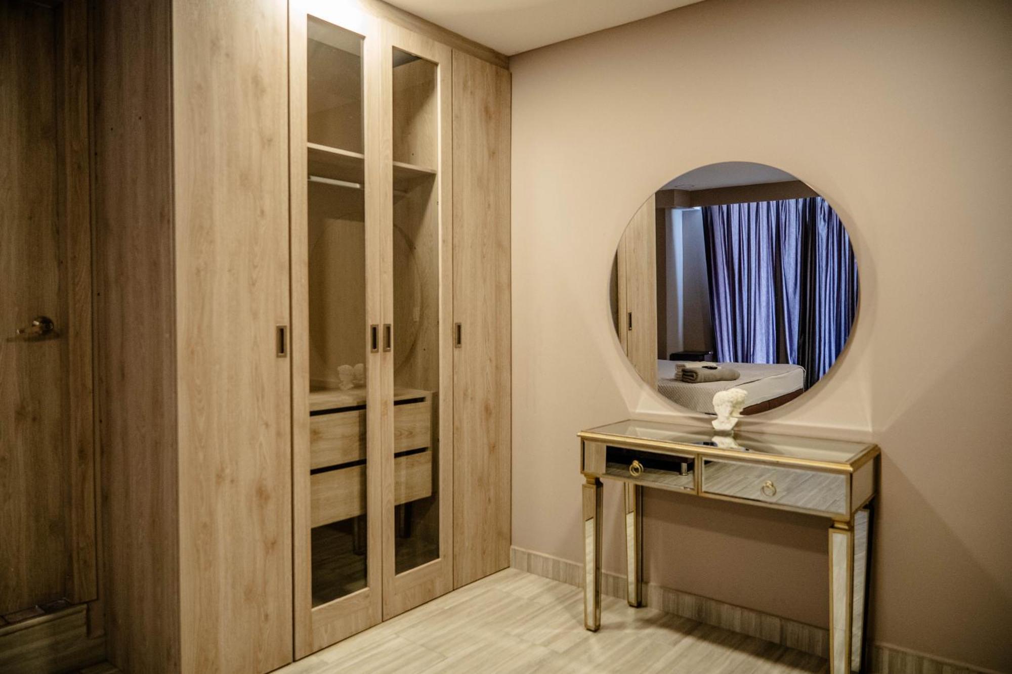 Bahia 79 Apartasuites Cerca al Centro Cartagena Bagian luar foto