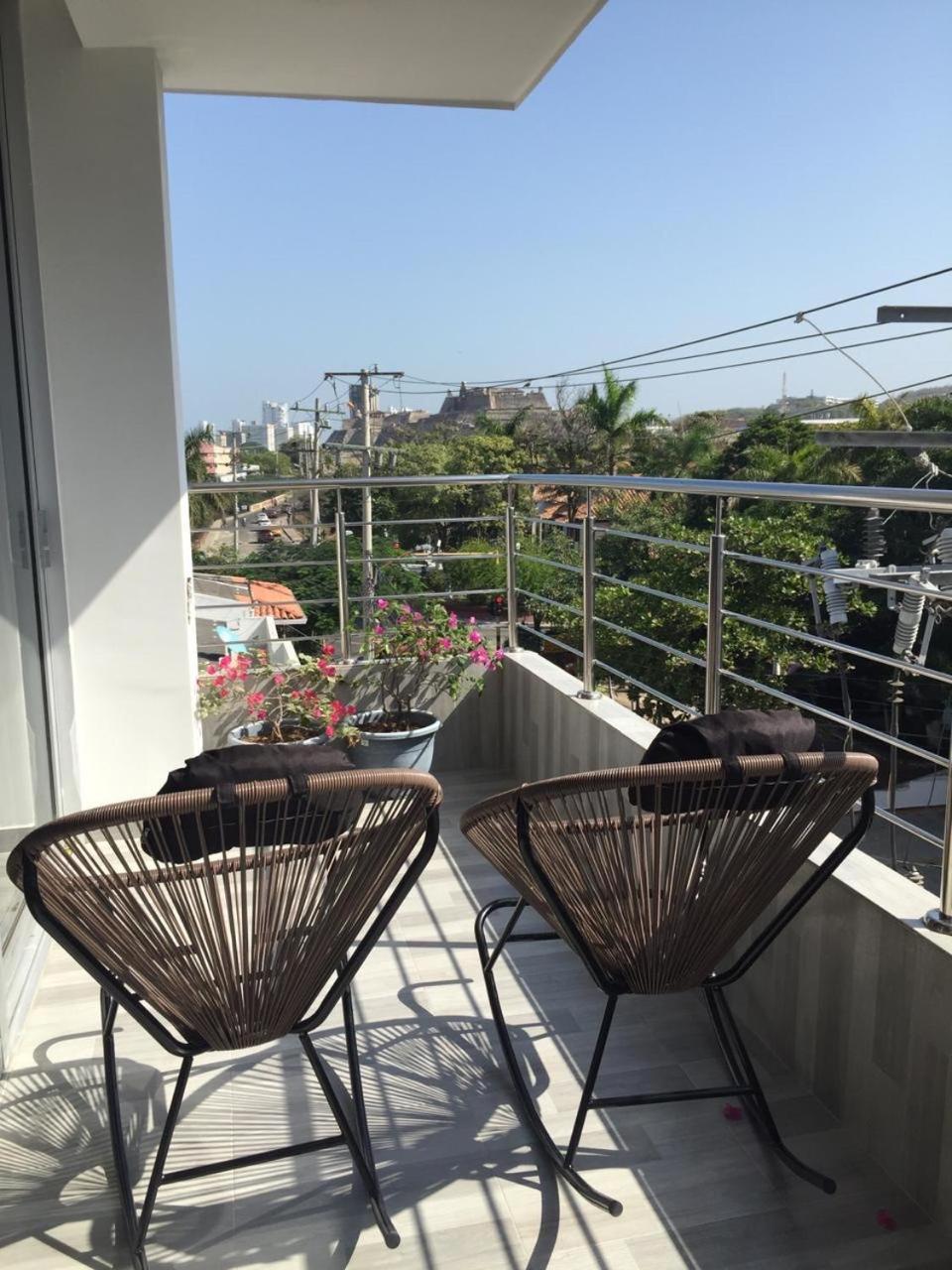 Bahia 79 Apartasuites Cerca al Centro Cartagena Bagian luar foto