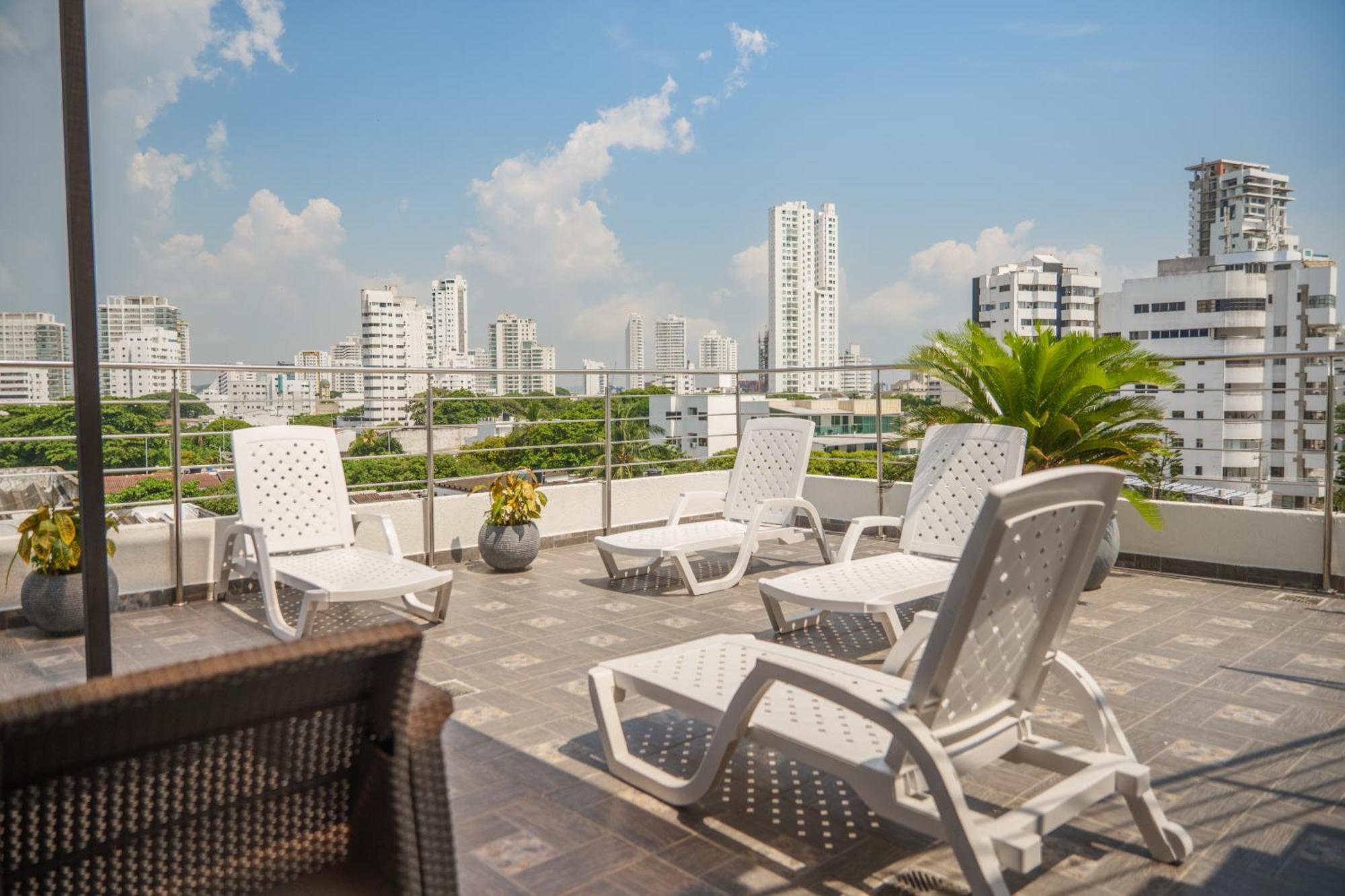 Bahia 79 Apartasuites Cerca al Centro Cartagena Bagian luar foto